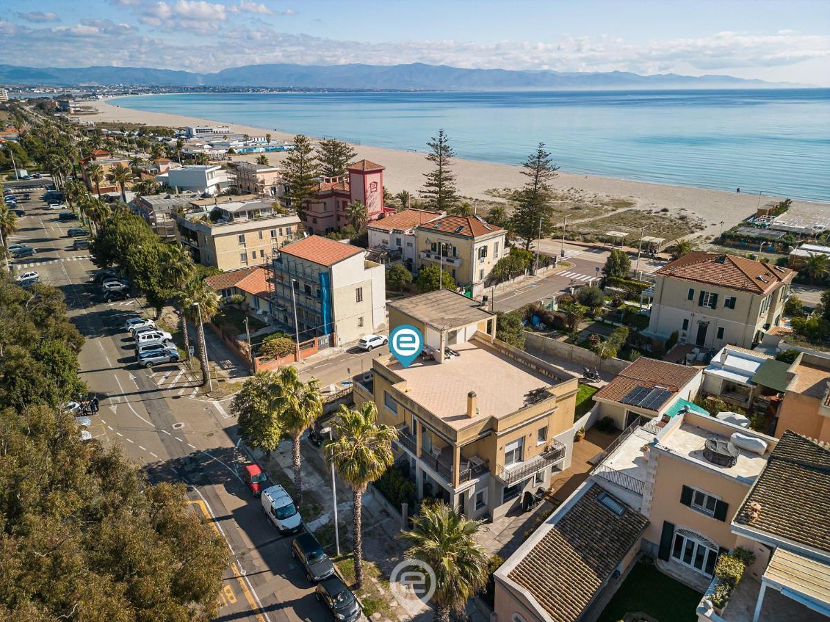 Апартаменты Poetto Sea Breeze - Blue Кальяри Экстерьер фото
